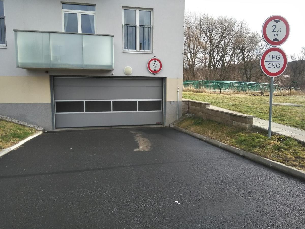 Apartman Rezidence Moser-Free Parking Garage 카를로비바리 외부 사진
